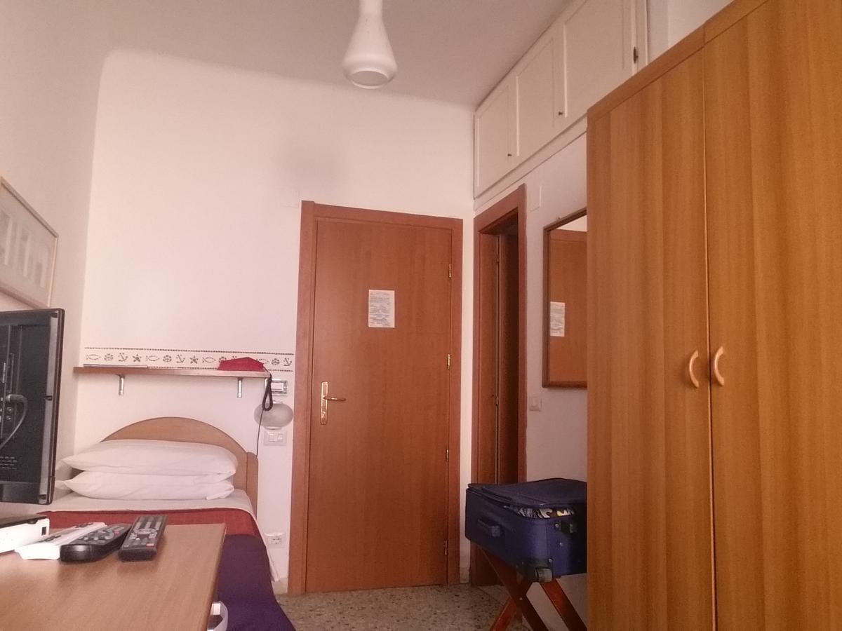 Albergo Nettuno Lerici Habitación foto